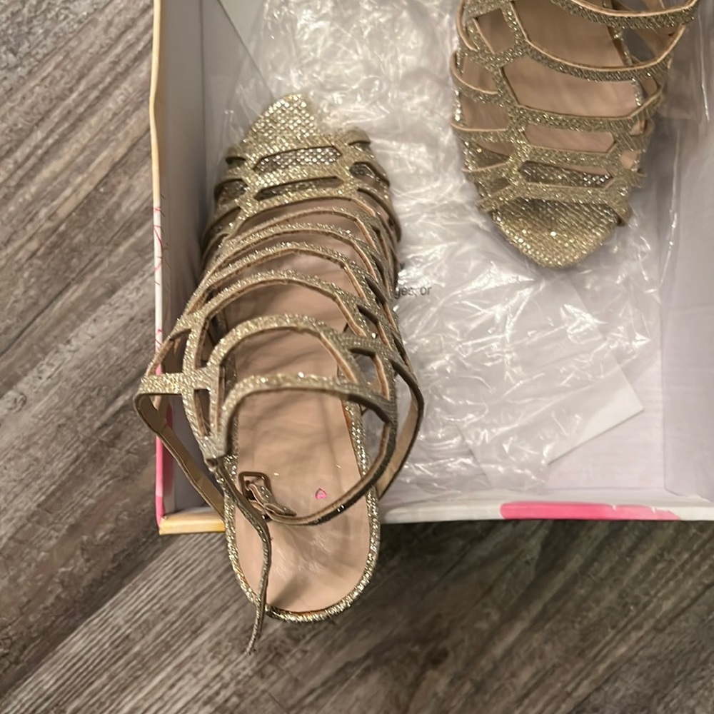 Dress shoes
